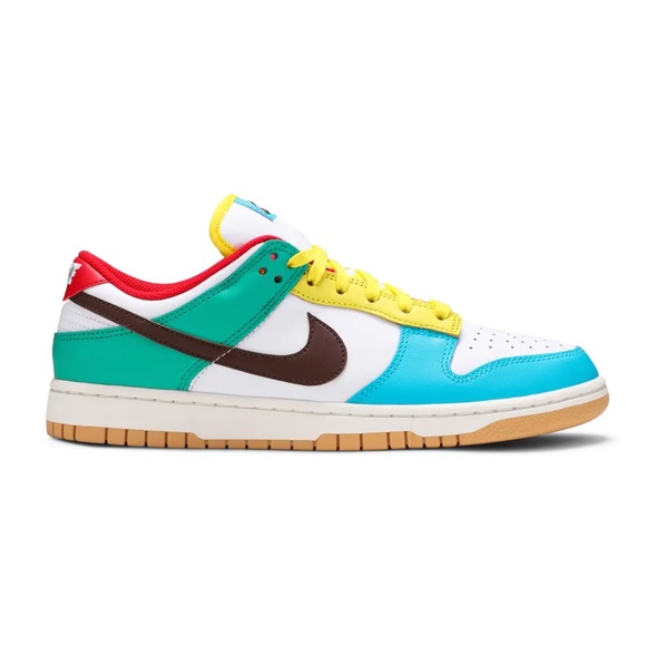 NIKE DUNK LOW SE "FREE.99 - WHITE" SNEAKERS - Picture 1 of 10